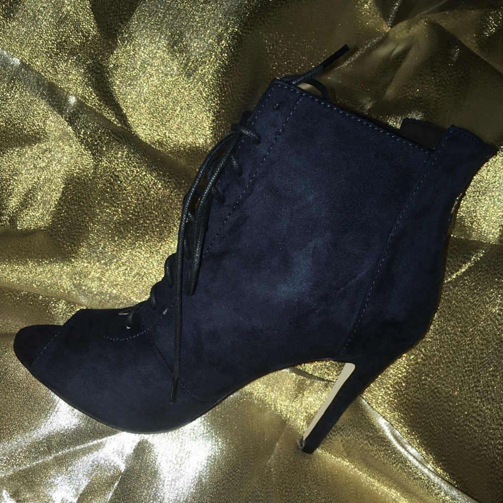 Booties - Picture 4 of 6